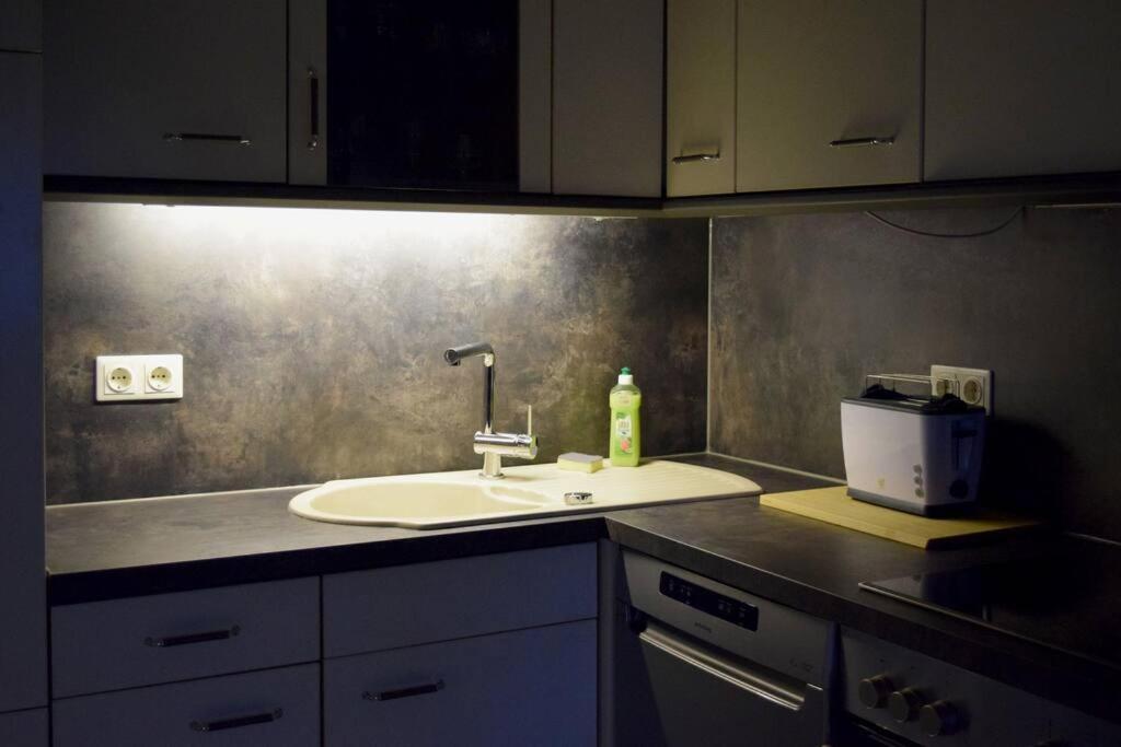 Md-5 Stadtfeld Beimsstrasse 81 - Appartement Domblick - Parkplatz - Balkon - 2Einzelbetten - Schlafsofa Magdeburg Eksteriør bilde